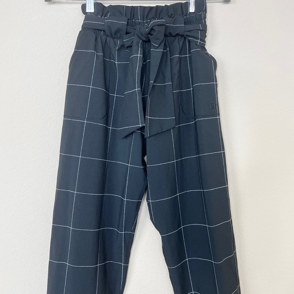 Albion Windowpane Bow Belt Capri Pant Black White Check Paperbag Waist - Picture 5 of 13